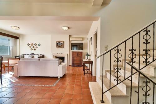 Villa Charma - Wonderful Villa With Private Pool And Garden