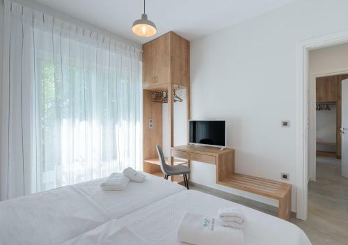 Hostal Costa Vasia Suites And Apartments