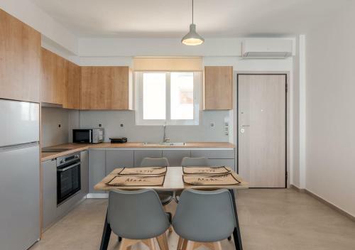 Hostal Costa Vasia Suites And Apartments