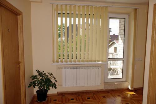 Hostal Turn? Guest House