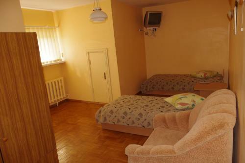 Hostal Turn? Guest House