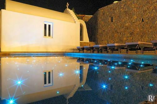 Agrari Villa Sleeps 24 With Pool Air Con And Wifi
