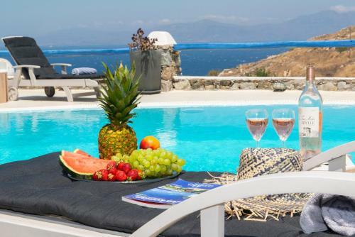 Serene Villa By Stylish Stays