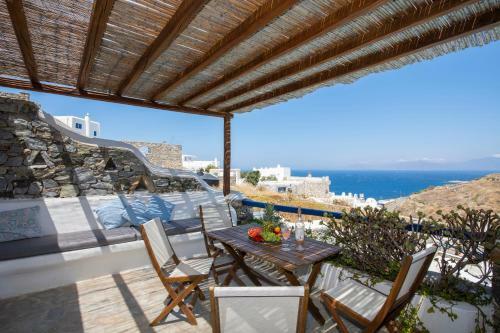 Serene Villa By Stylish Stays