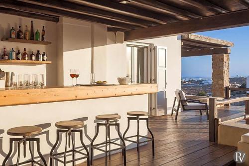 Costa Ilios Villa Sleeps 16 With Pool And Air Con