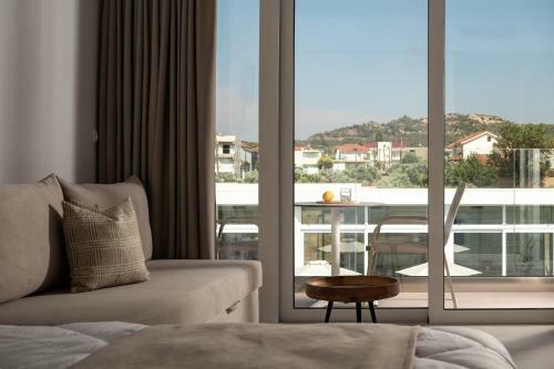 Hotel Nama Retreat