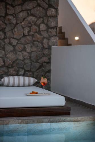 Hotel Nama Retreat