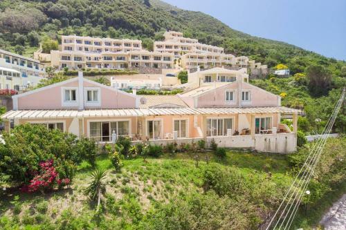 Kandria Golf & Beach Villa