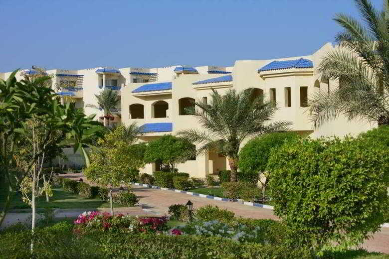 Hotel Tropicana Grand Oasis