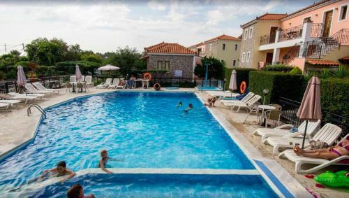 Hostal Room In Apartment - Elegant Studio For 2 People With Many Amenities
