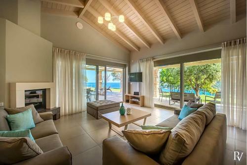 Limni Keriou Villa Sleeps 8 Wifi