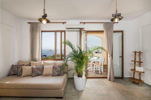 Tersanas Luxury Three-bedroom Villas