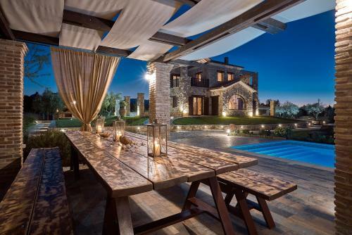 Palazzo Villa 5 Stars World 5th Awarded Villa