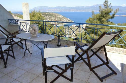 Villa Iokasti (sea View)