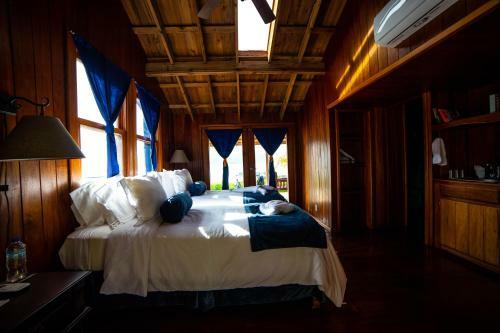 Hotel Caba�as On Clark?s Cay