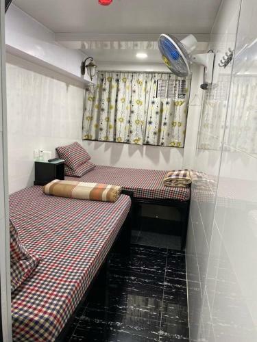 Hostal Vienna Hostel