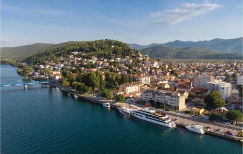 Two-bedroom Holiday Home In Vid