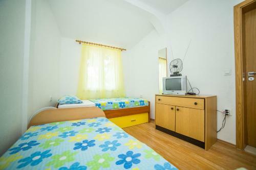 Apartments Ned-with Terrace