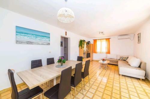 Villa Holiday Home Martina