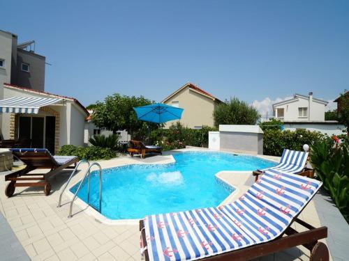 Luxurious Villa In Vir With Swimming Pool