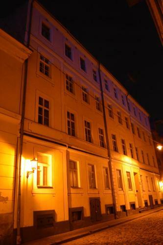 Large Vacation Apartment In The Old Town