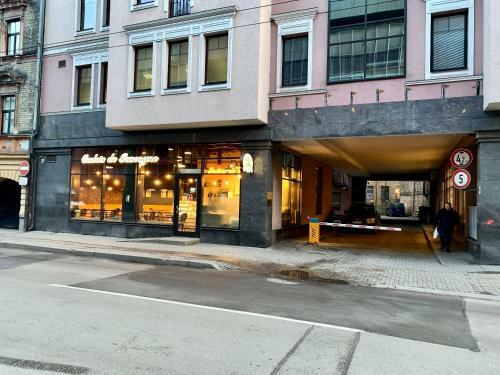 Upisha Street Lux Apartments