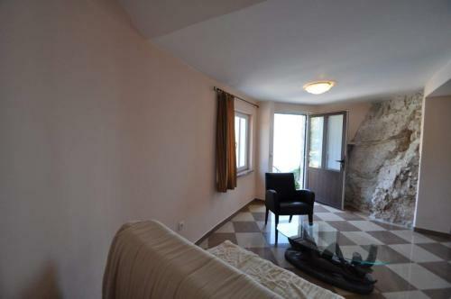 Holiday Home Bernardica - On Cliffs