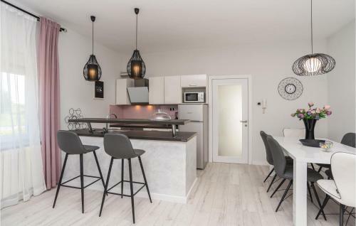 Two-bedroom Holiday Home In Zadar