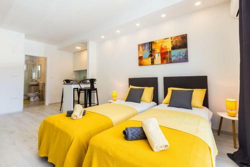 2sis Apartments
