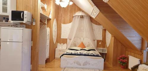 Hostal Naiza Guesthouse And Apartments