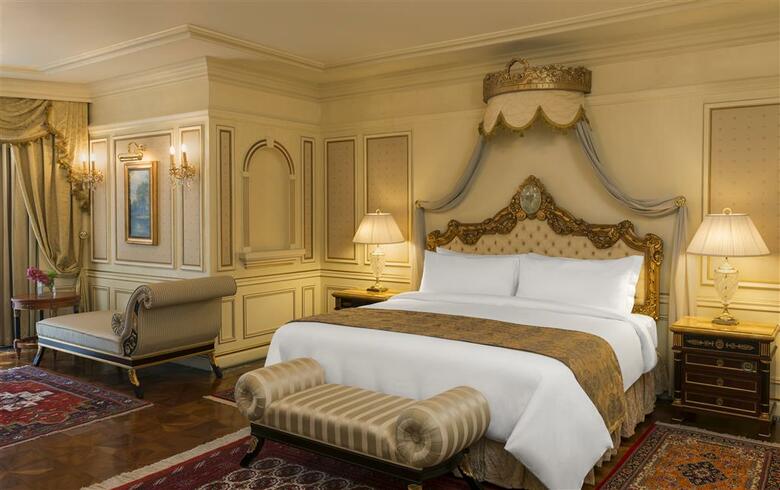 Sheraton Kuwait, A Luxury Collection Hotel