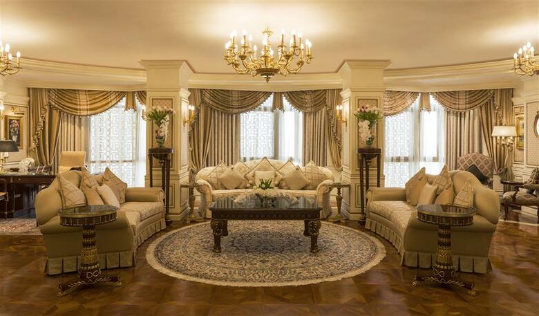 Sheraton Kuwait, A Luxury Collection Hotel