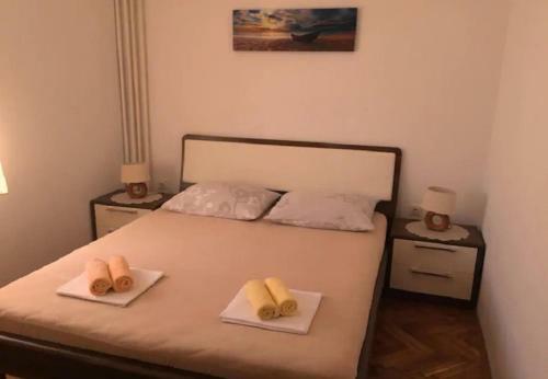 Hostal Apts And Rooms Ognjen- Family Friendly