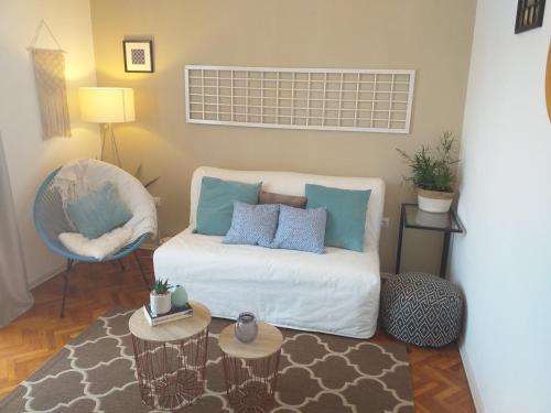Cozy Apartments With Balcony And Garden - Ae1192