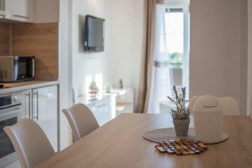 Hostal Lavanda House With Apartments