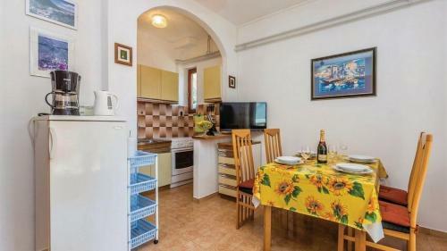 Hostal Apartment Mary Near The Sea