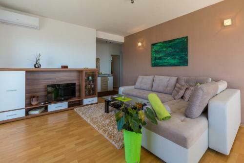 Apartamentos Emi.