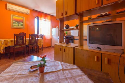 Apartments Ana - Private Parking