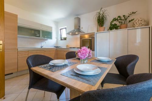 Apartamentos Amila