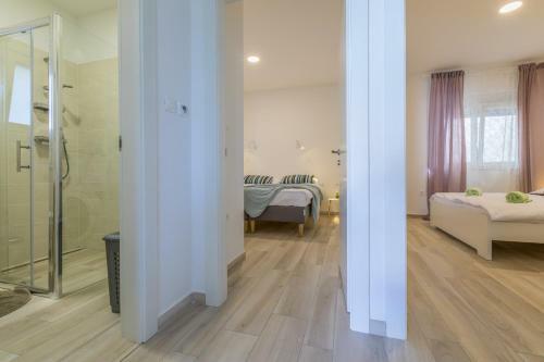 Apartments M And M