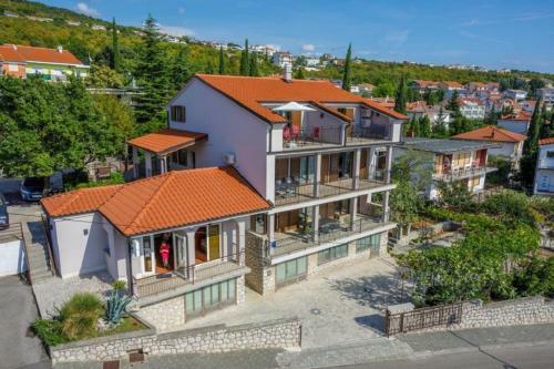 Apartment Anton 61 Pax