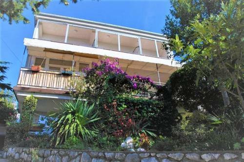 Hostal Apartments And Rooms Marijan