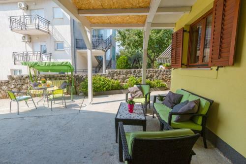 Andrea Apartments