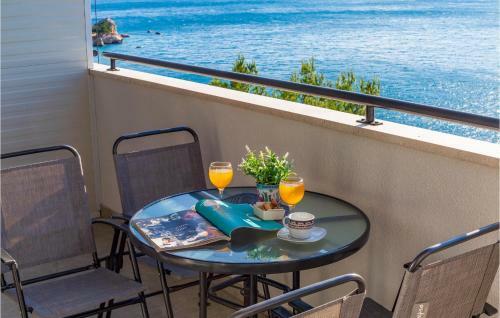 Beautiful Apartment In Brela W/ 1 Bedrooms
