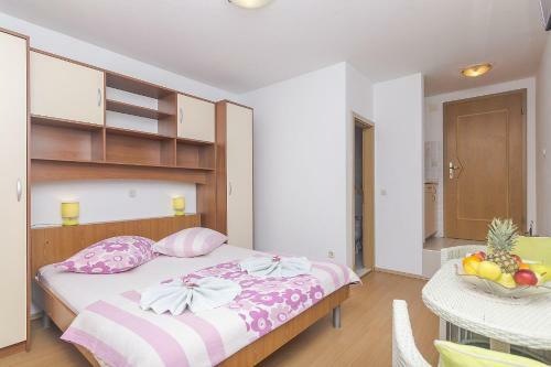 Apartments Sonja - 100 M From Sea