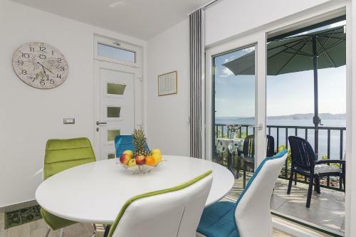 Apartments Sonja - 100 M From Sea