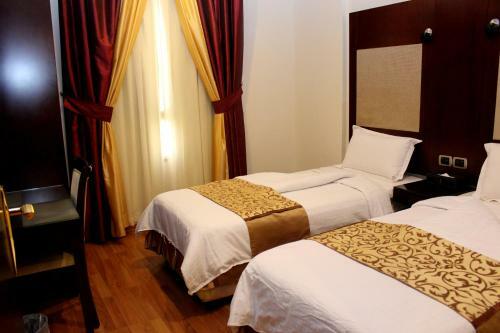 Apartamentos Raoum Inn