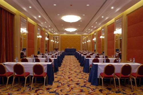 Al Jahra Copthorne Hotel & Resort