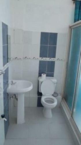 Hostal Kisiwa Guest House Lodge