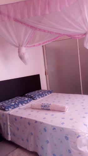 Hostal Kisiwa Guest House Lodge